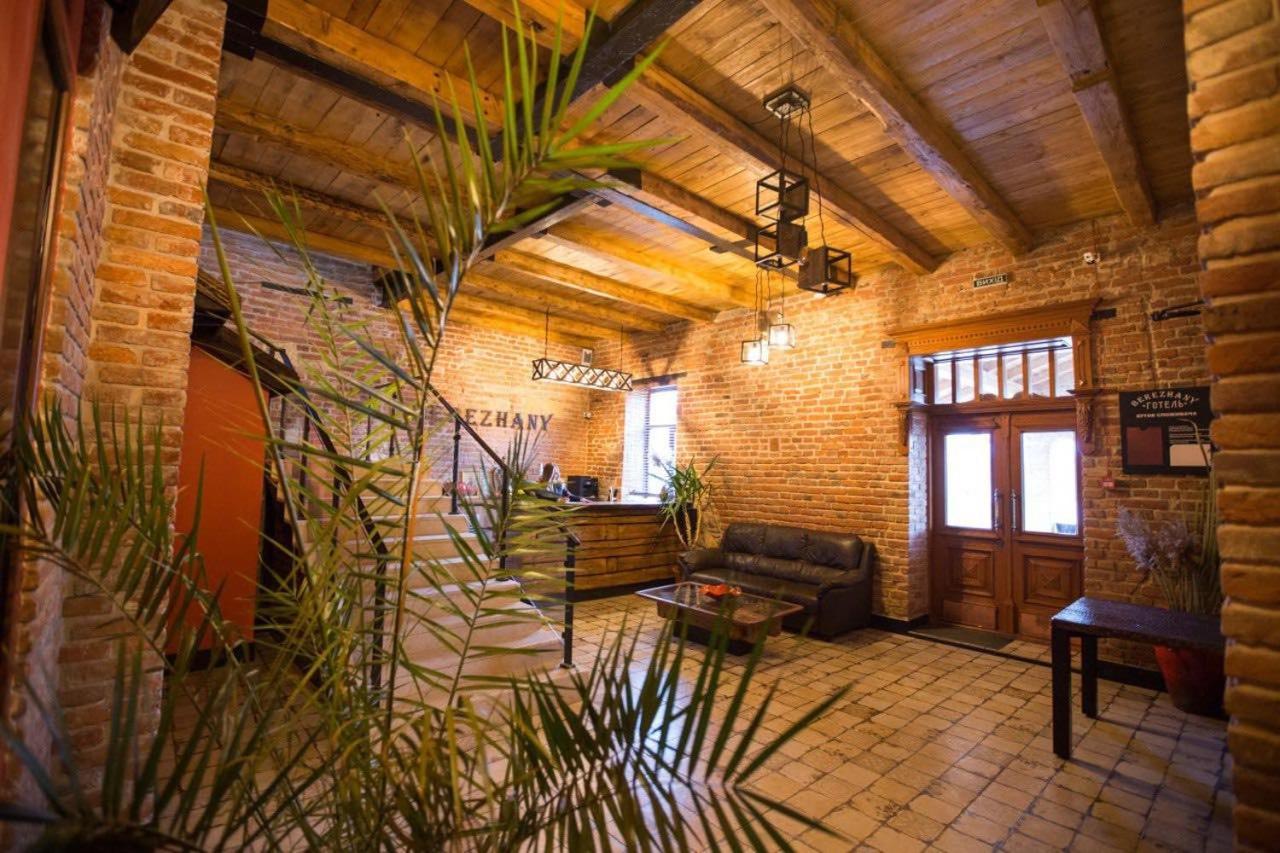 Готель Бережани Exterior foto